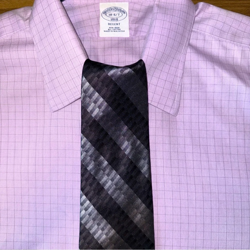 Croft & Barrow Mens Striped Black Gray Silver Silk Tie ( Shirt‎ NOT Included)
